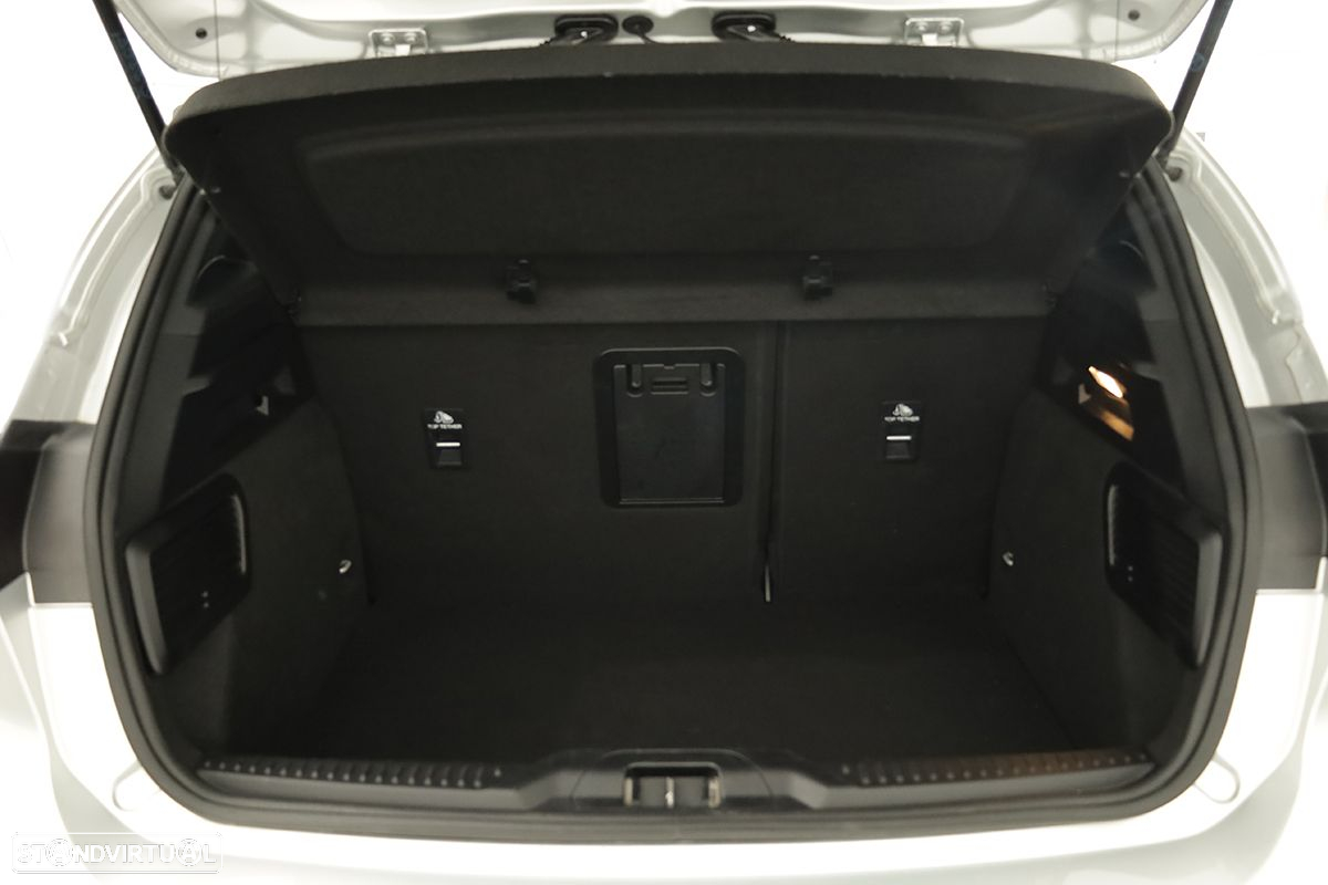 Ford Focus - 22