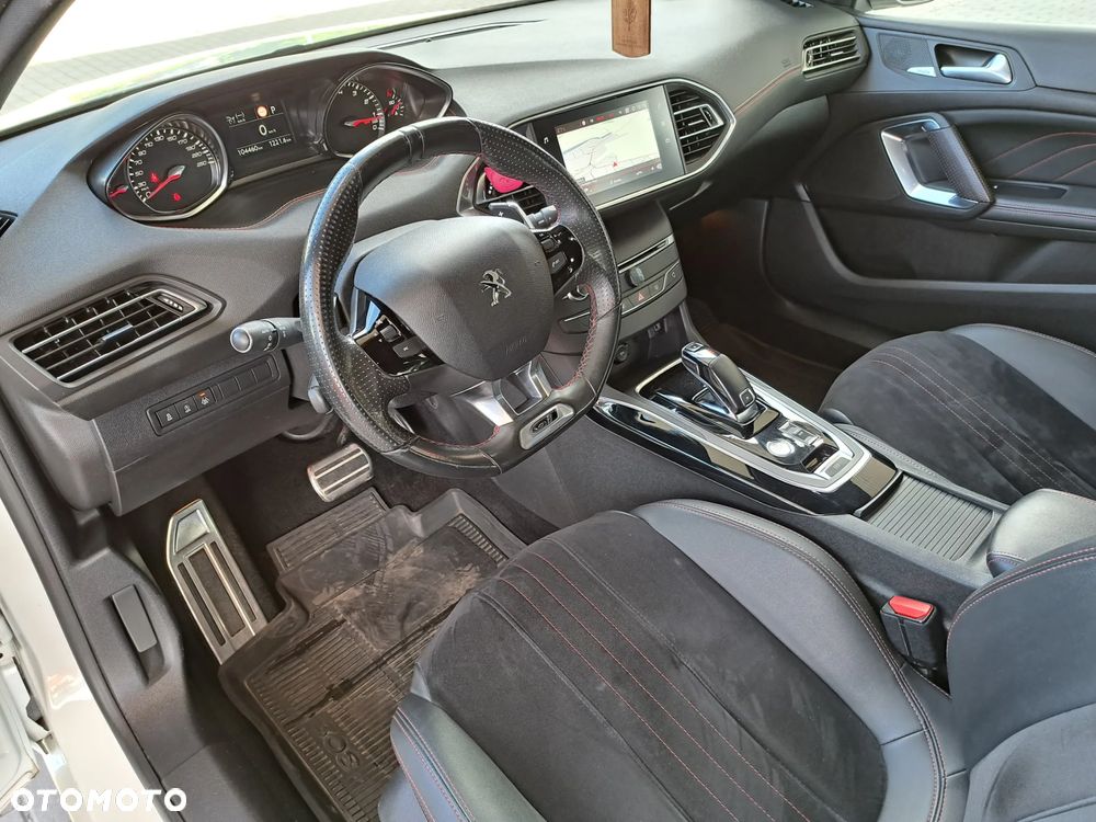 Peugeot 308 1.6 PureTech GPF GT S&S EAT8 - 15