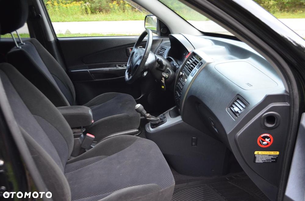 Hyundai Tucson 2.0 Comfort 2WD - 26