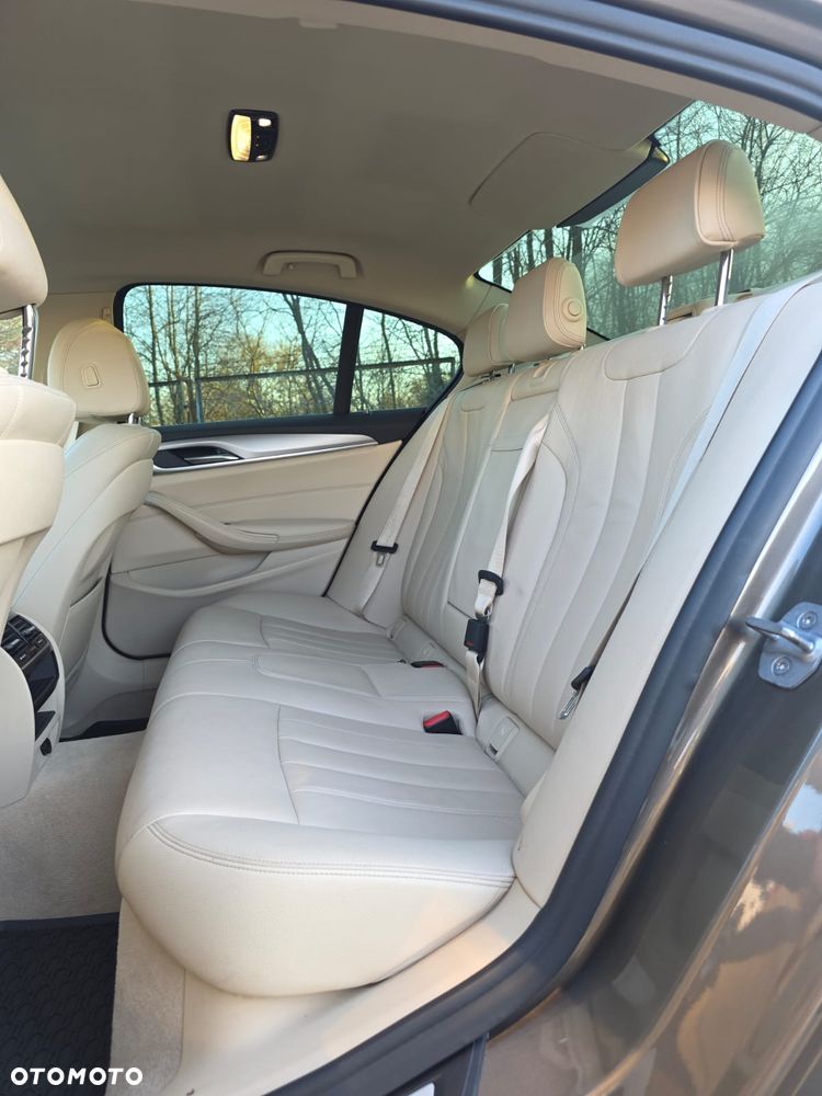 BMW Seria 5 - 39