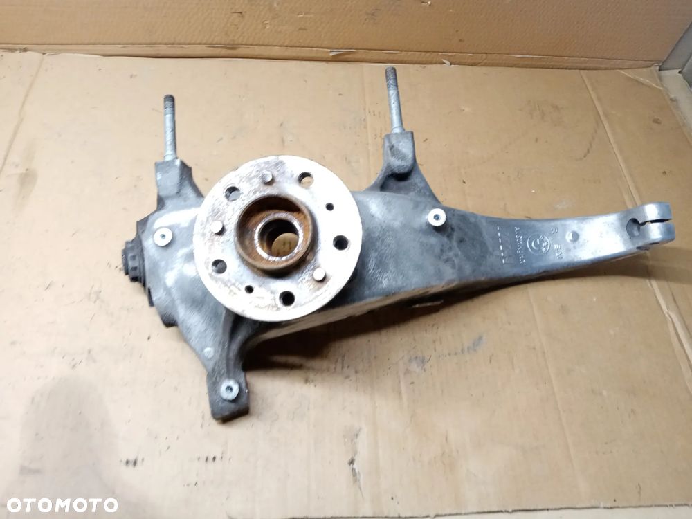 Zwrotnica prawy przód przednia prawa BMW M5 G30 F90 4.4 - 1