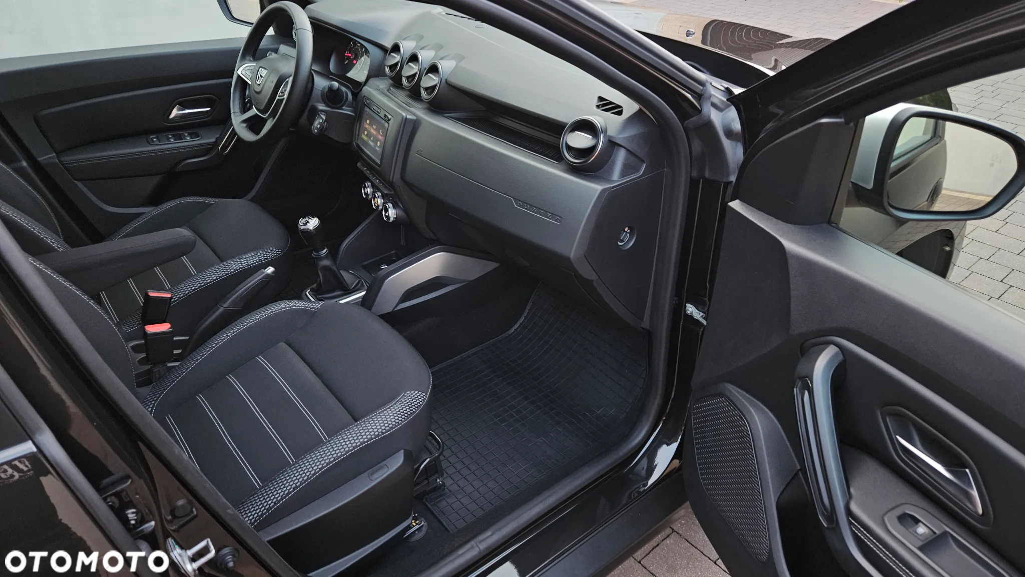 Dacia Duster 1.6 SCe Prestige - 25