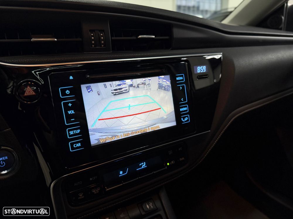 Toyota Auris Touring Sports 1.8 HSD Sport+Skyview +Navi - 20
