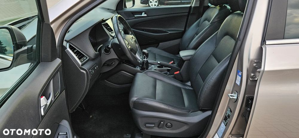 Hyundai Tucson blue 1.7 CRDi 2WD Advantage - 5