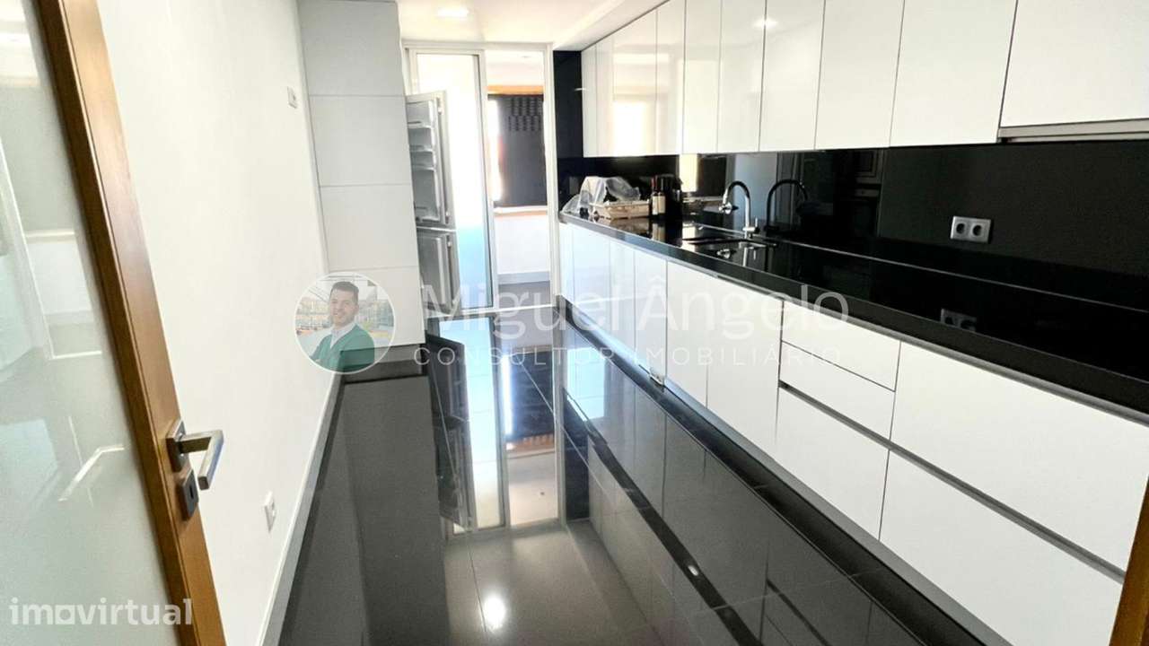 T2+1 com box, varanda e excelentes comodidades em Canelas, VNG - Grande imagem: 5/17