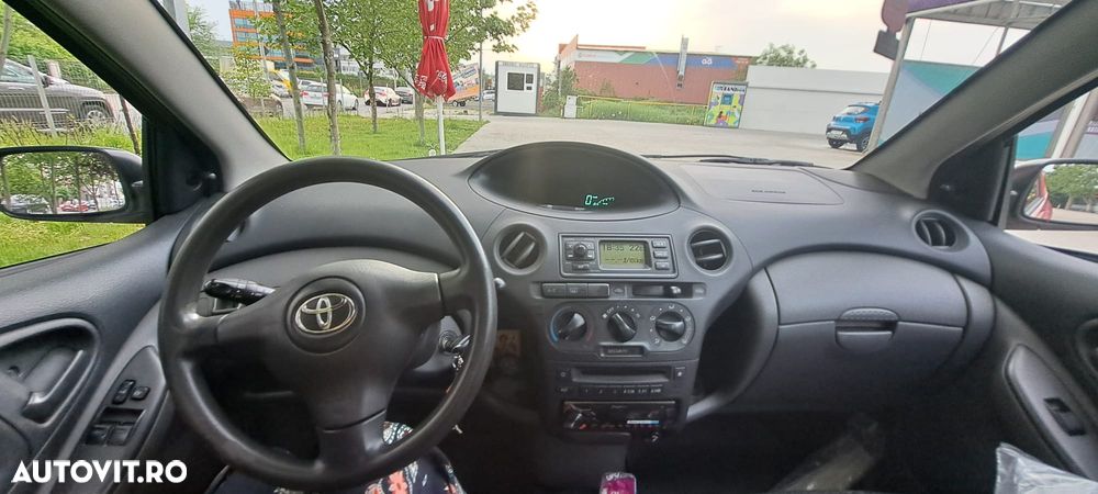 Toyota Yaris 1.3 Luna - 10