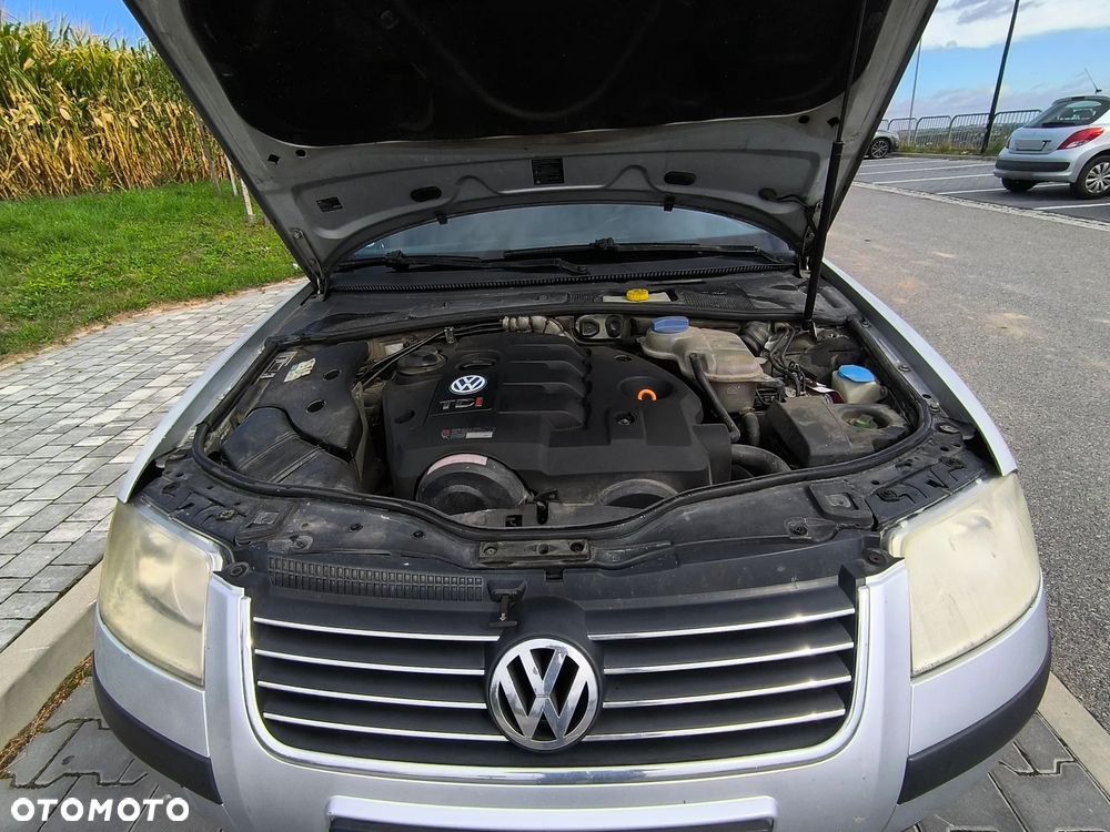 Volkswagen Passat 1.9 TDI Basis - 2