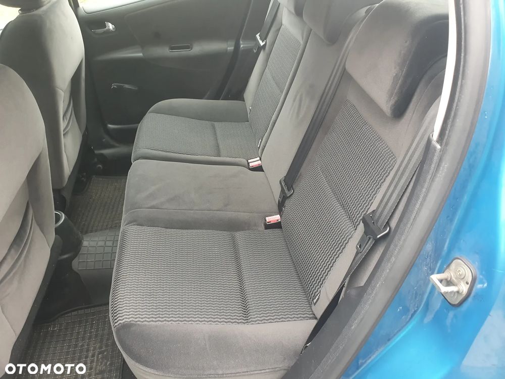 Peugeot 207 HDi FAP 90 (Blue Lion) Tendance - 13