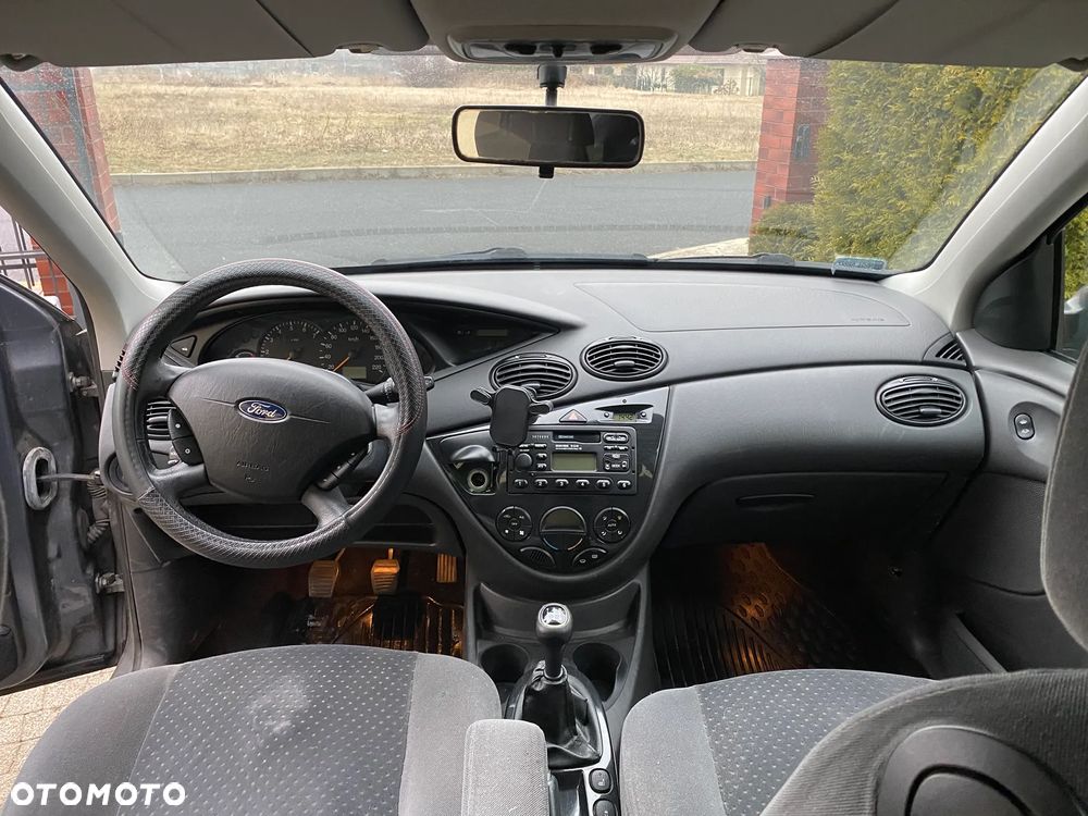 Ford Focus 1.8 FX - 6
