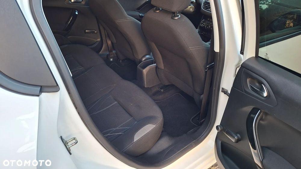 Peugeot 208 1.4 HDi Active Pack - 11
