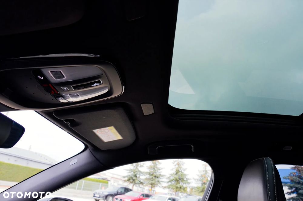 Volvo XC 60 T8 Plug-In Hybrid AWD Ultra Black Edition - 30