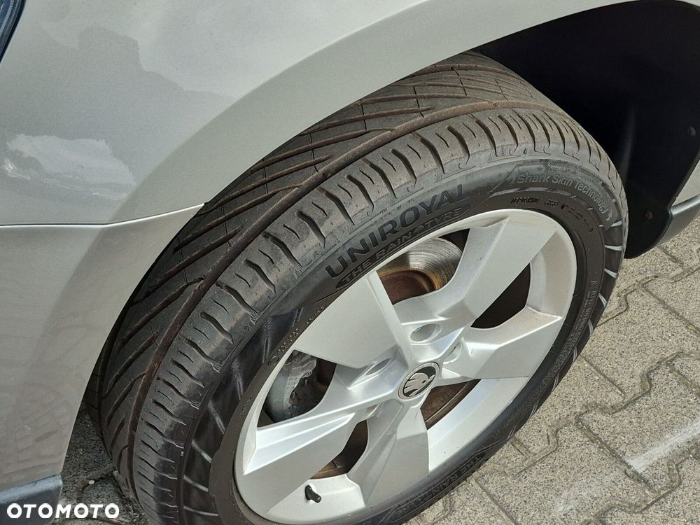 Skoda Yeti Outdoor 1.2 TSI 4x2 Elegance DSG - 9