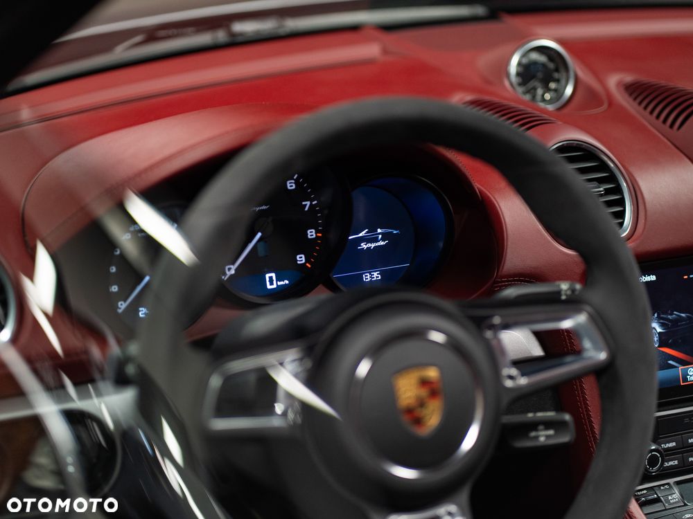 Porsche 718 Boxster Spyder - 15