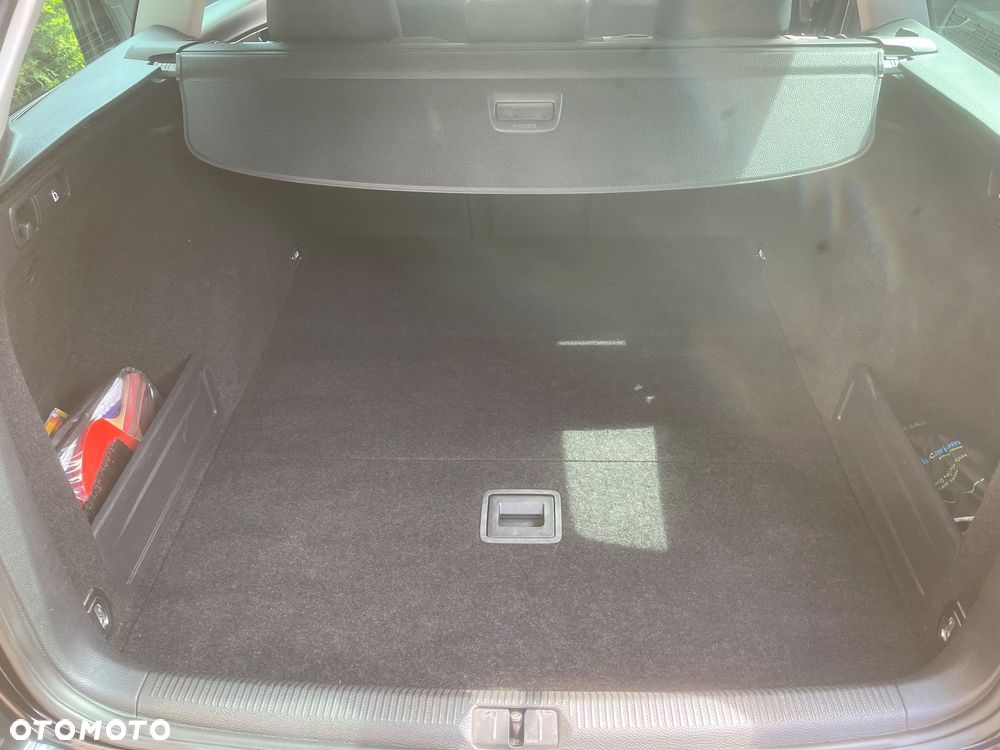 Volkswagen Passat 2.0 TDI Comfortline - 16