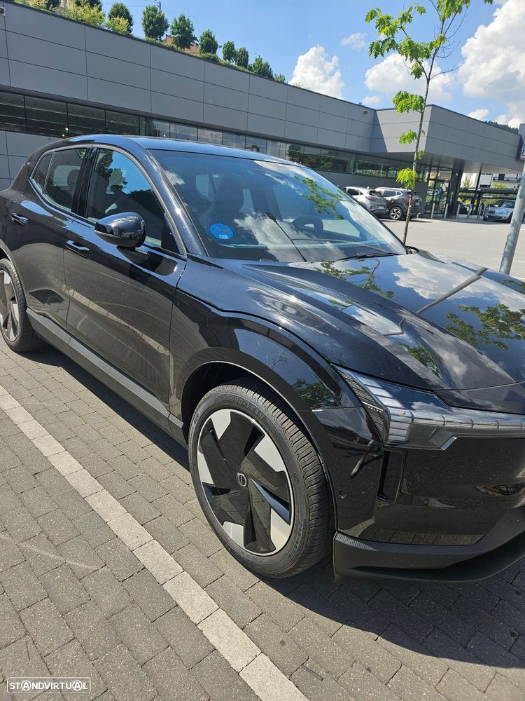 Volvo EX30 Single Motor Extended Range RWD Ultra - 5
