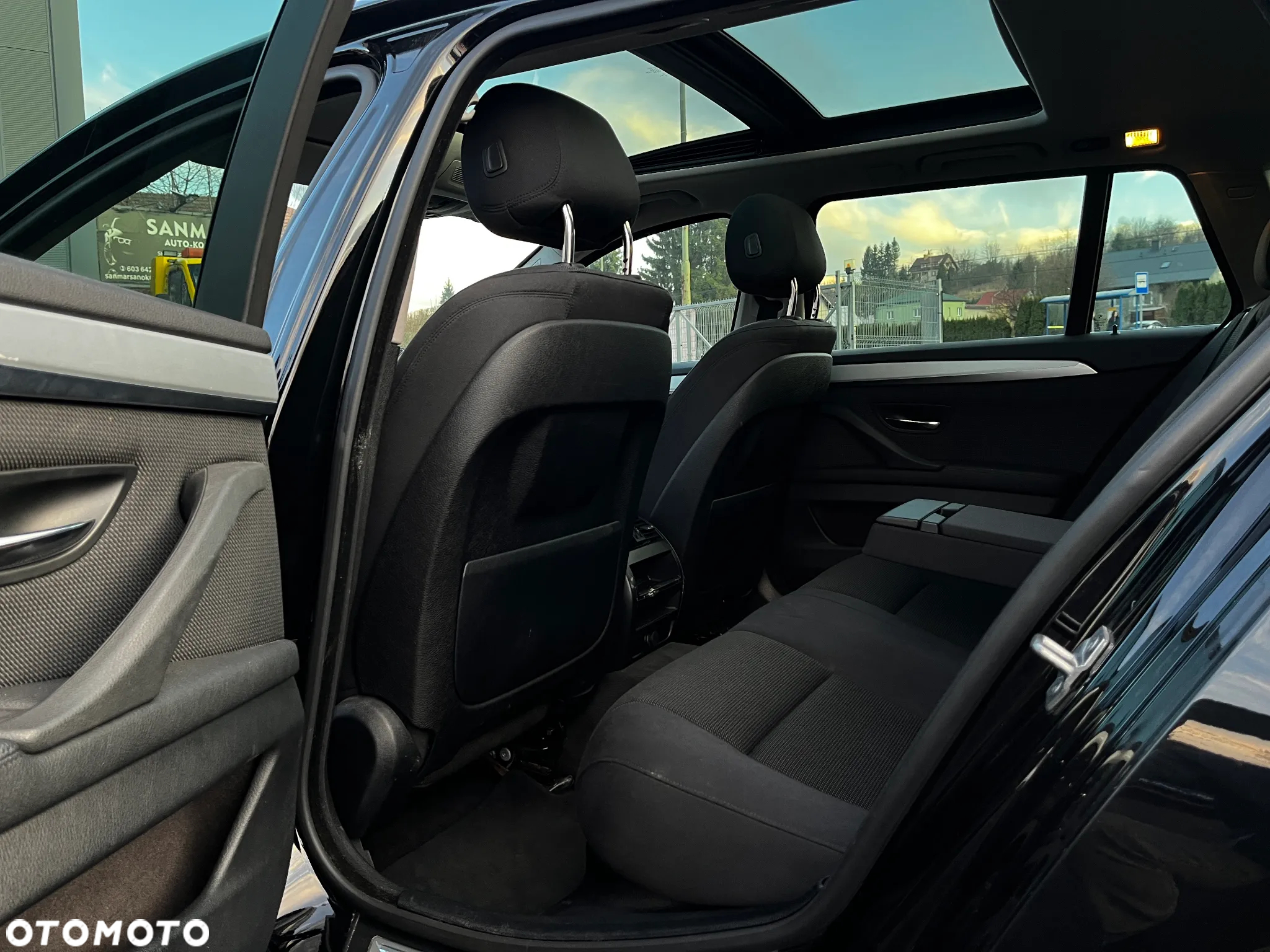 BMW Seria 5 525d xDrive Modern Line - 18