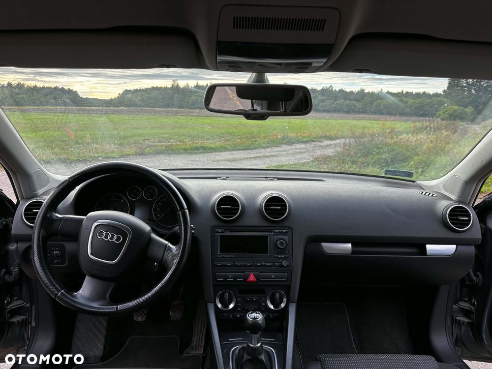 Audi A3 Sportback 2.0 TDI DPF Ambiente - 16