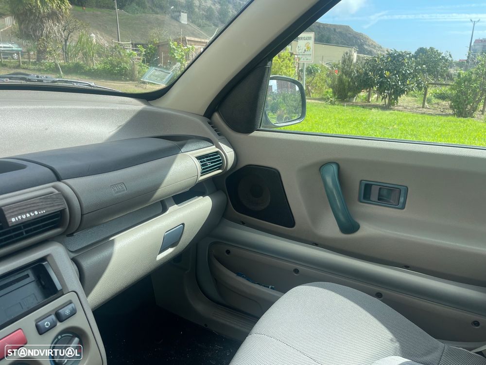 Land Rover Freelander 2.0 di - 16