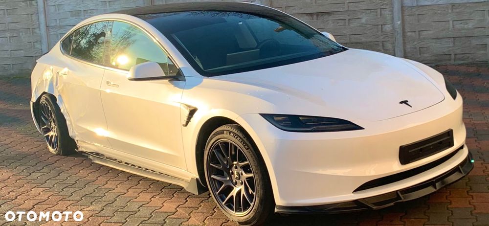 Tesla Model 3 RWD Premium - 2