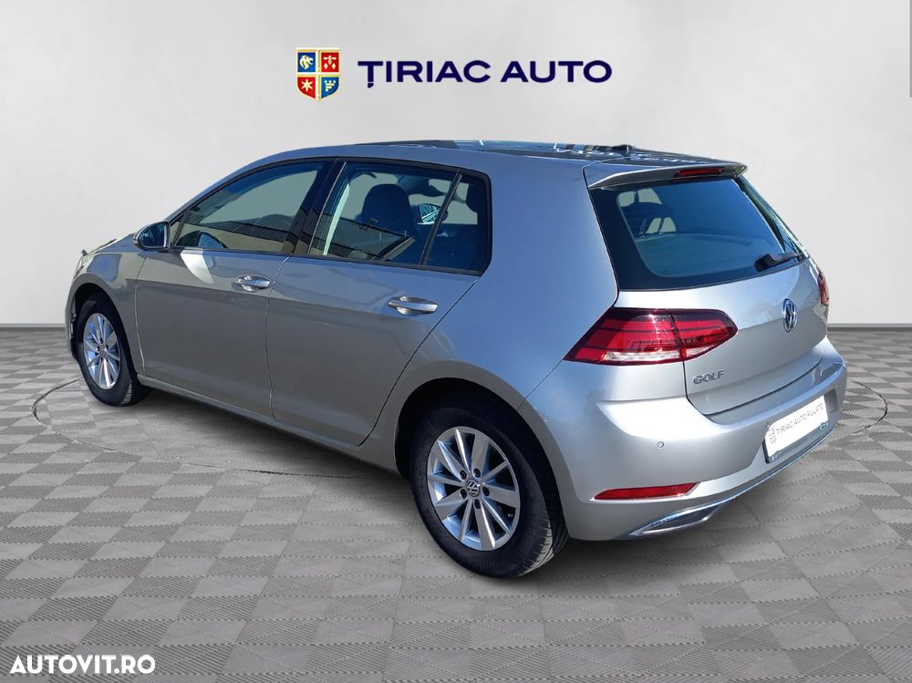Volkswagen Golf - 3