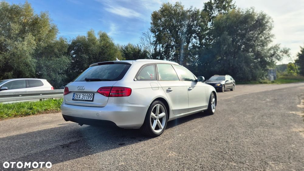 Audi A4 Avant - 8