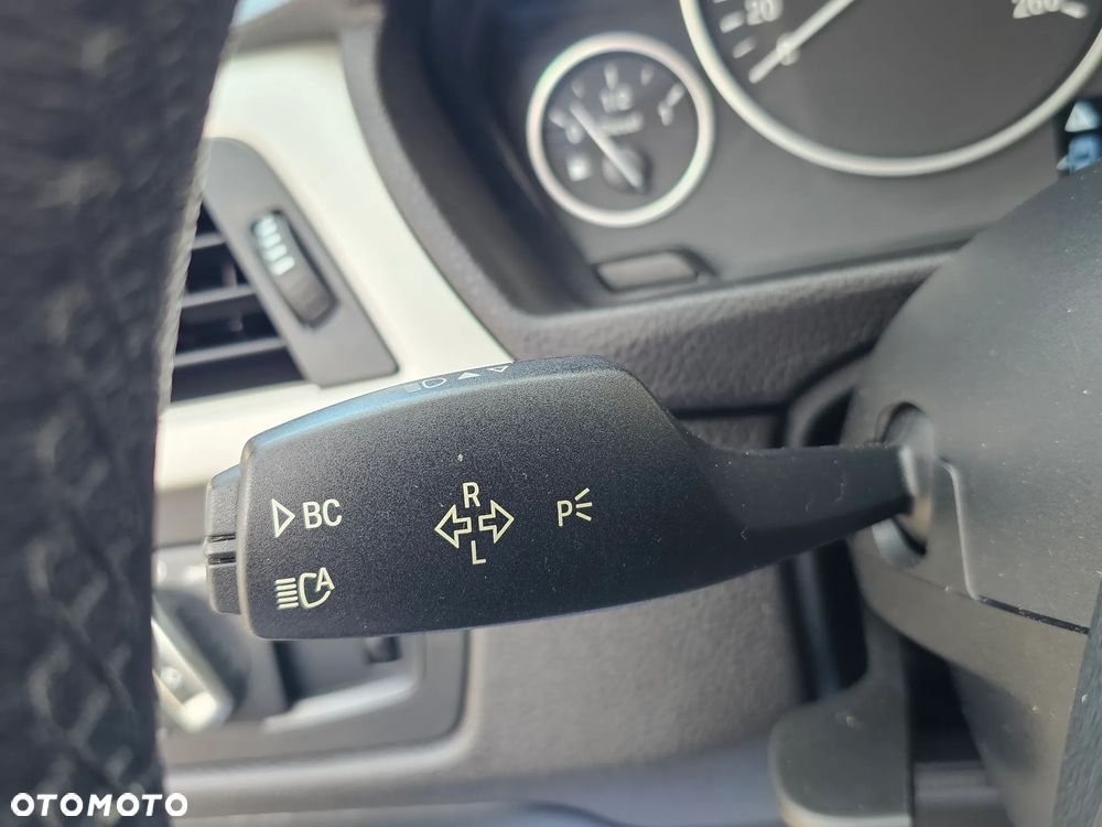 BMW Seria 3 - 27