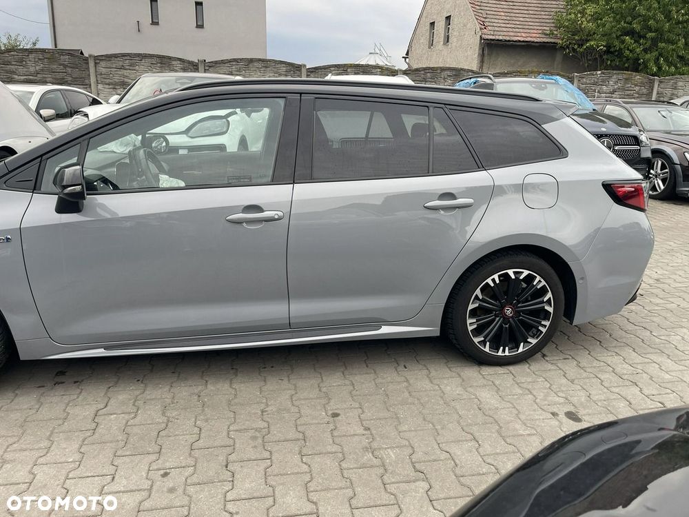 Toyota Corolla 2.0 Hybrid GR Sport - 8