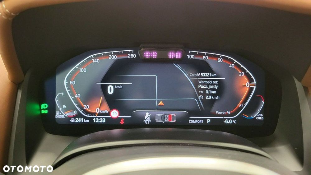 BMW Seria 8 840d xDrive mHEV - 16