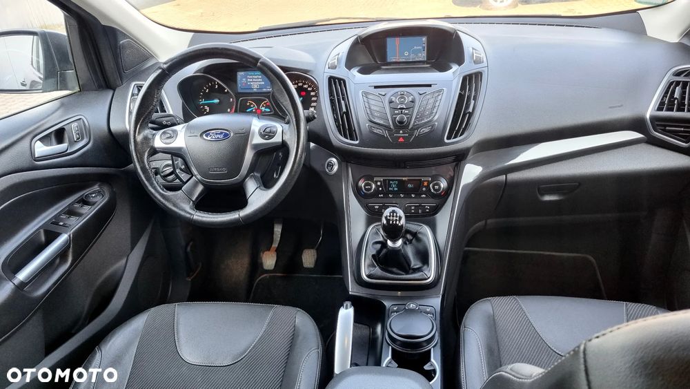 Ford Kuga 2.0 TDCi 4x4 Titanium - 14