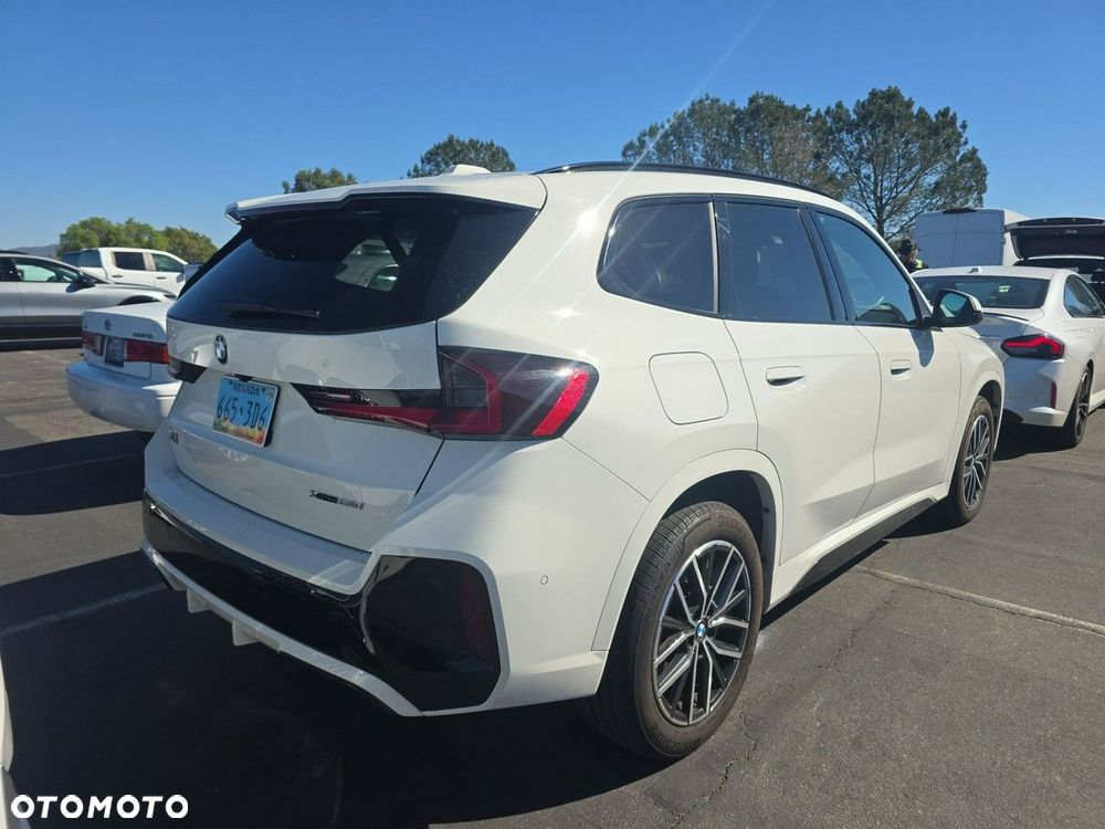 BMW X1 - 4