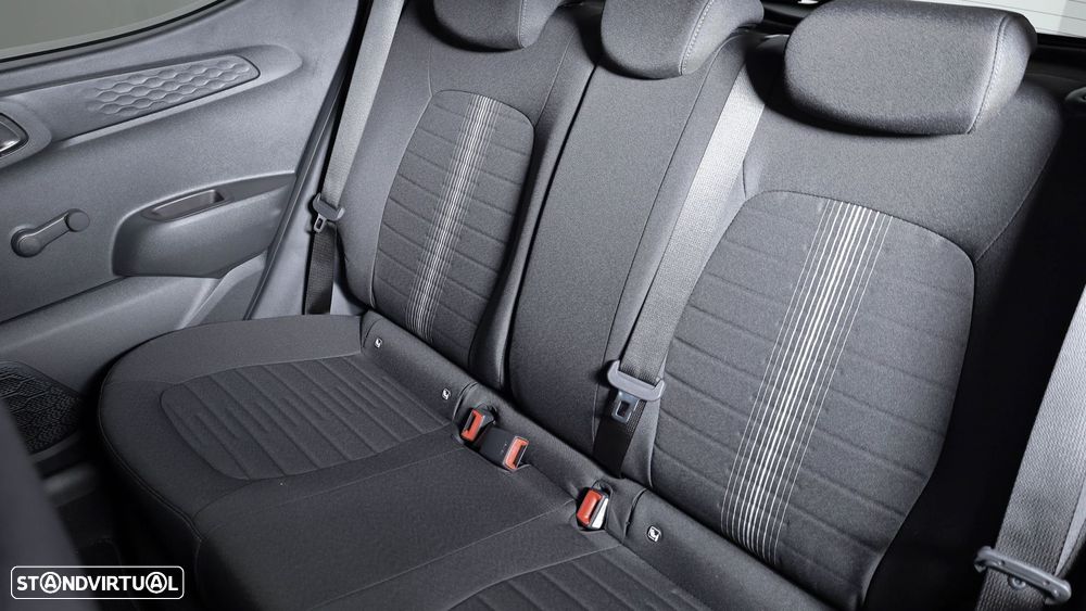 Hyundai i10 1.0 Comfort AMT - 7