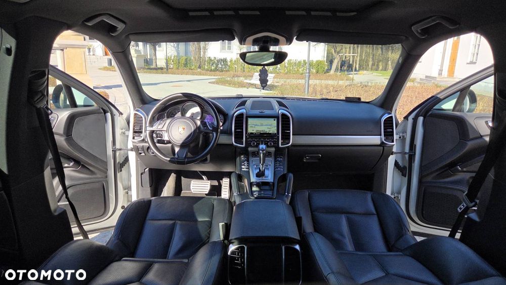 Porsche Cayenne S - 9