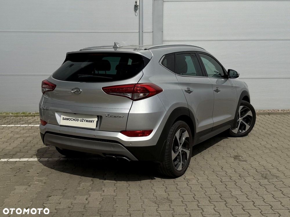 Hyundai Tucson 2.0 CRDI BlueDrive Style 2WD - 10
