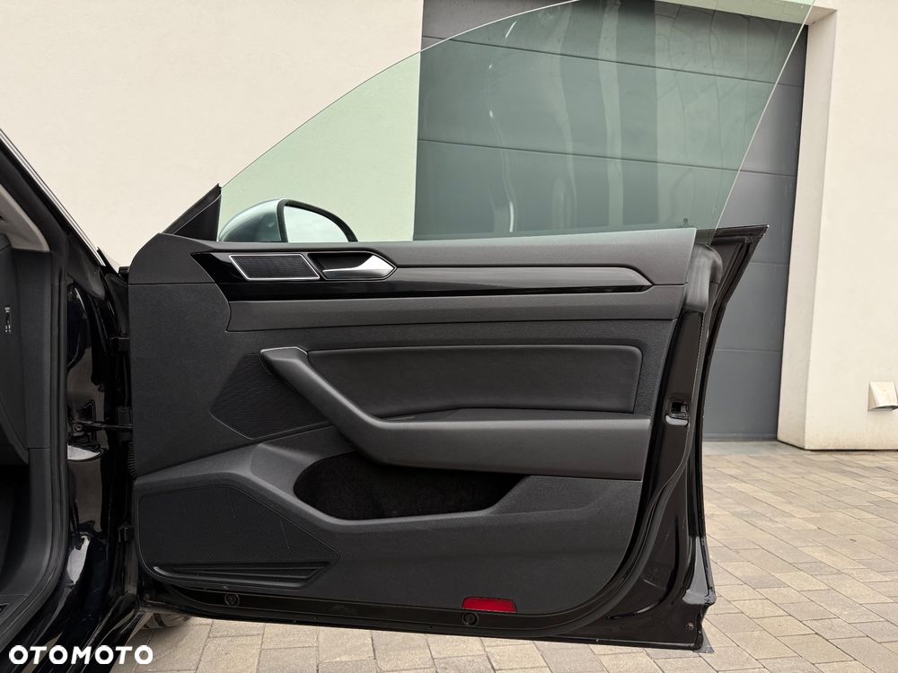 Volkswagen Arteon 2.0 TDI SCR Elegance - 30