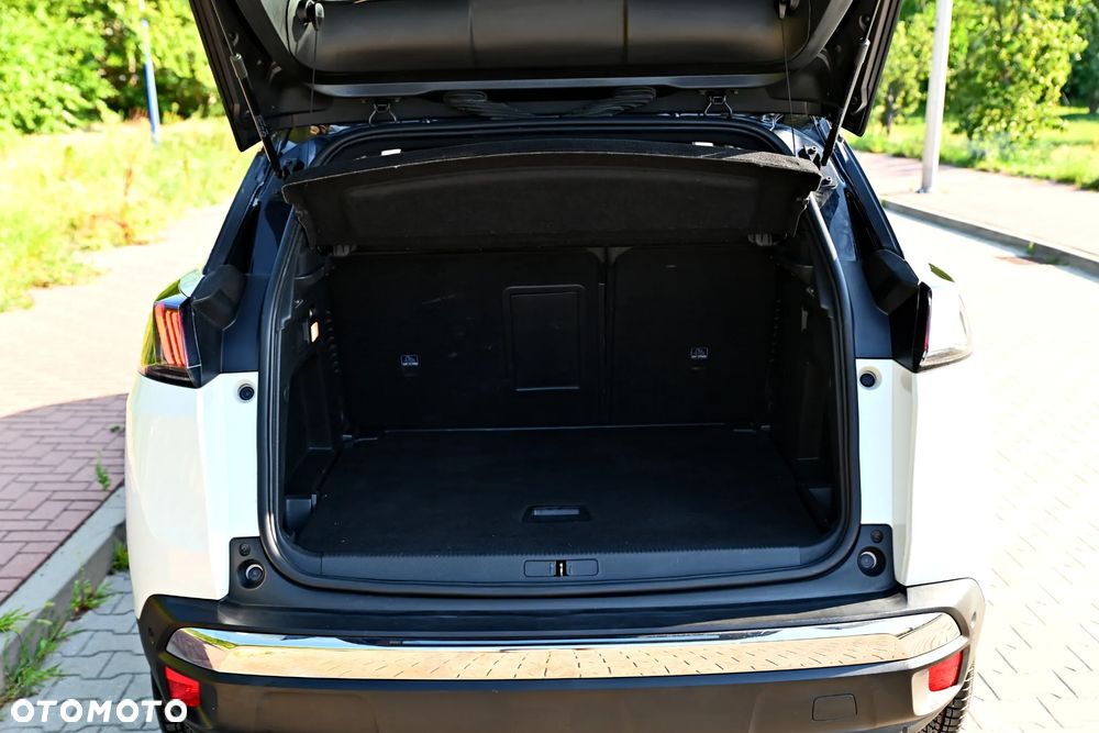 Peugeot 3008 BlueHDi 130 Stop & Start EAT8 GT Pack - 10