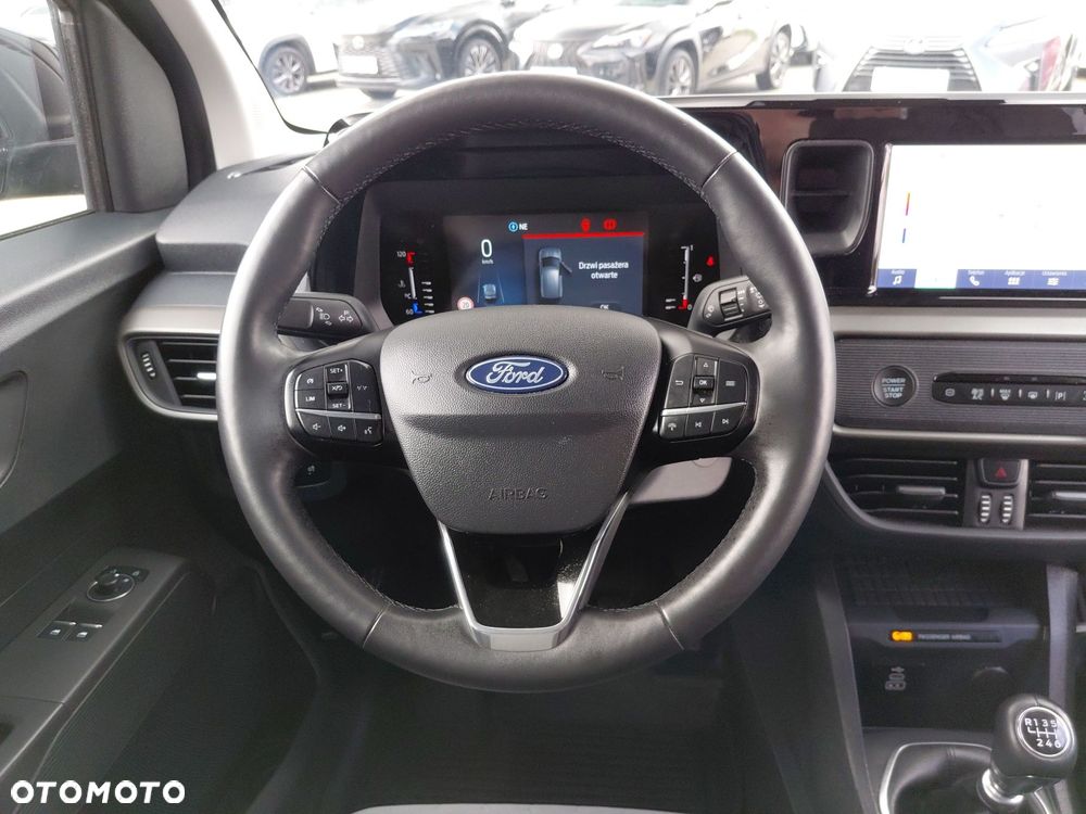 Ford Transit - 12