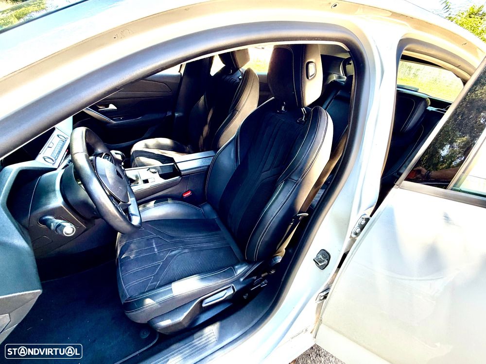 Peugeot 308 1.2 PureTech Allure Pack - 40