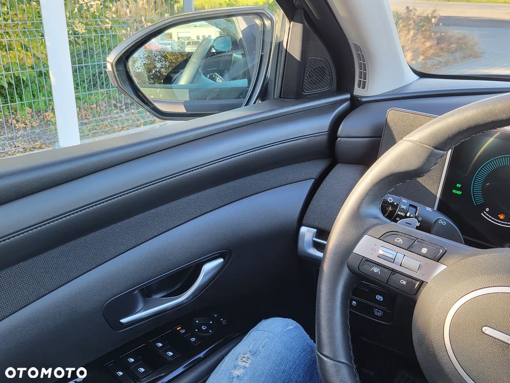 Hyundai Tucson 1.6 T-GDi HEV Modern 2WD - 18