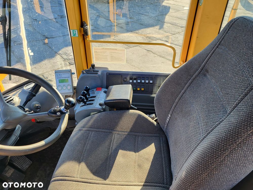 Volvo L 120 E spr z Niemiec - 10