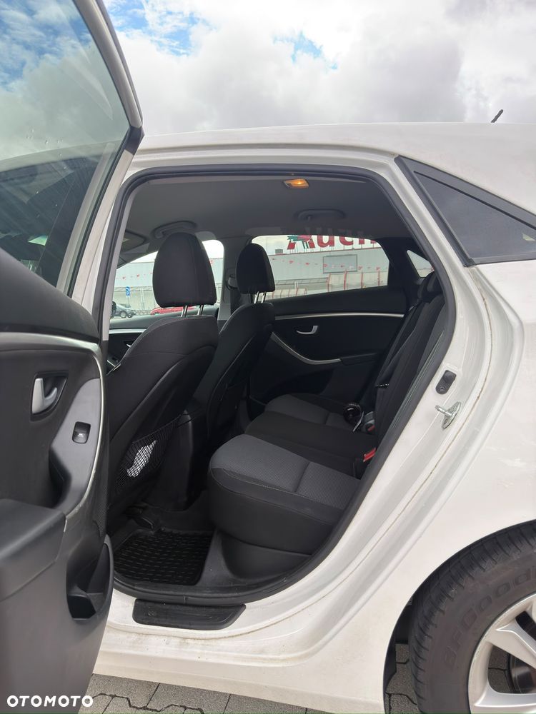 Hyundai i30 1.6 CRDi Style - 13