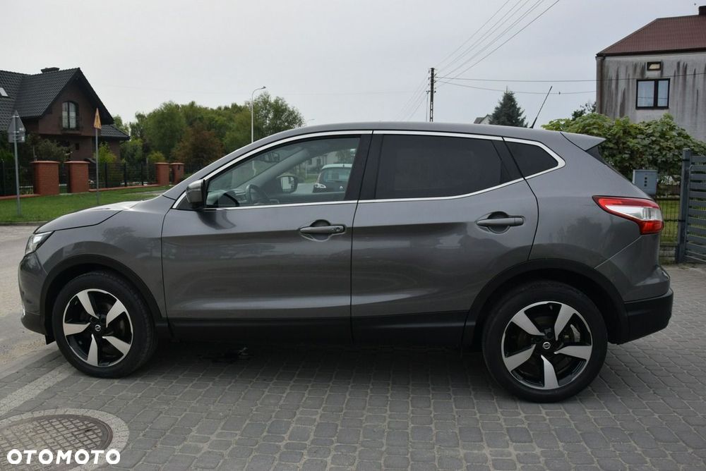 Nissan Qashqai 1.6 dCi 4x4 360 S&S - 18