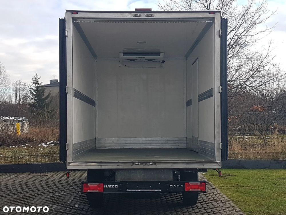 Iveco DAILY 6EP CHŁODNIA MROŹNIA IZOTERMA AGREGAT THERMO KING V-200 MAX GRZANIE ZASILANIE Z SILNIKA + ELEKTRYCZNE - 5