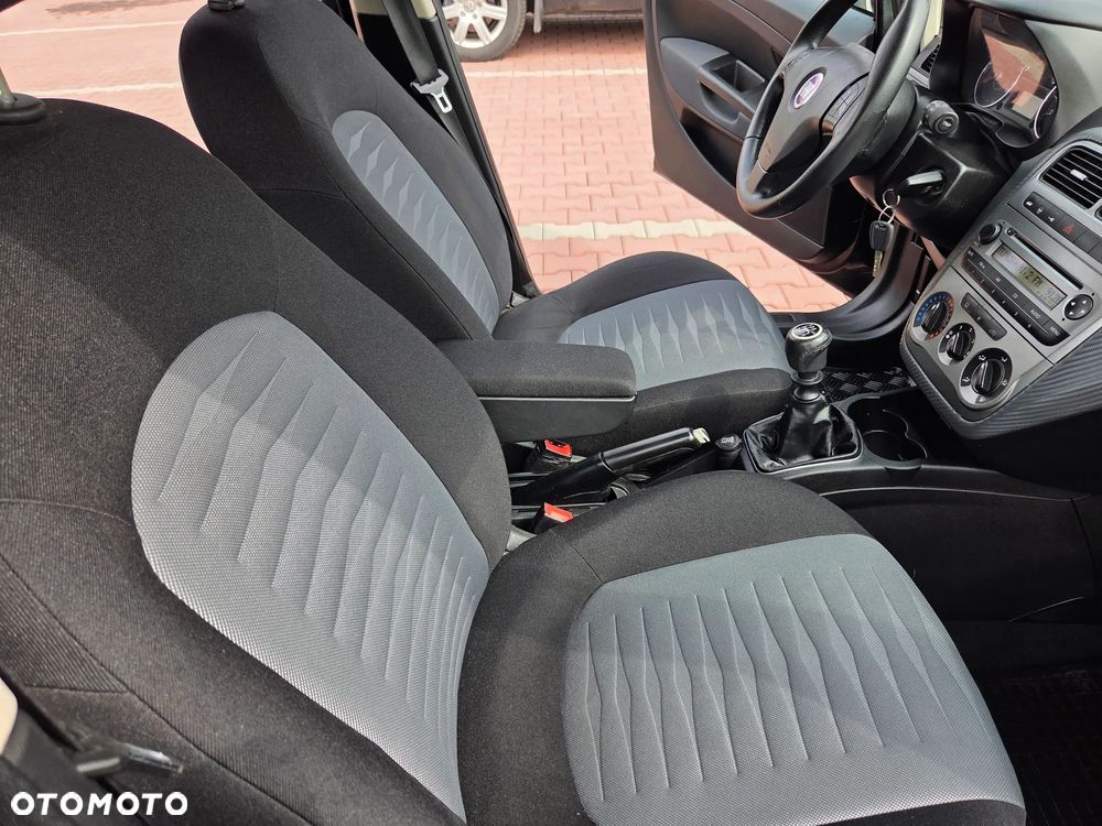 Fiat Grande Punto 1.4 8V Emotion - 24