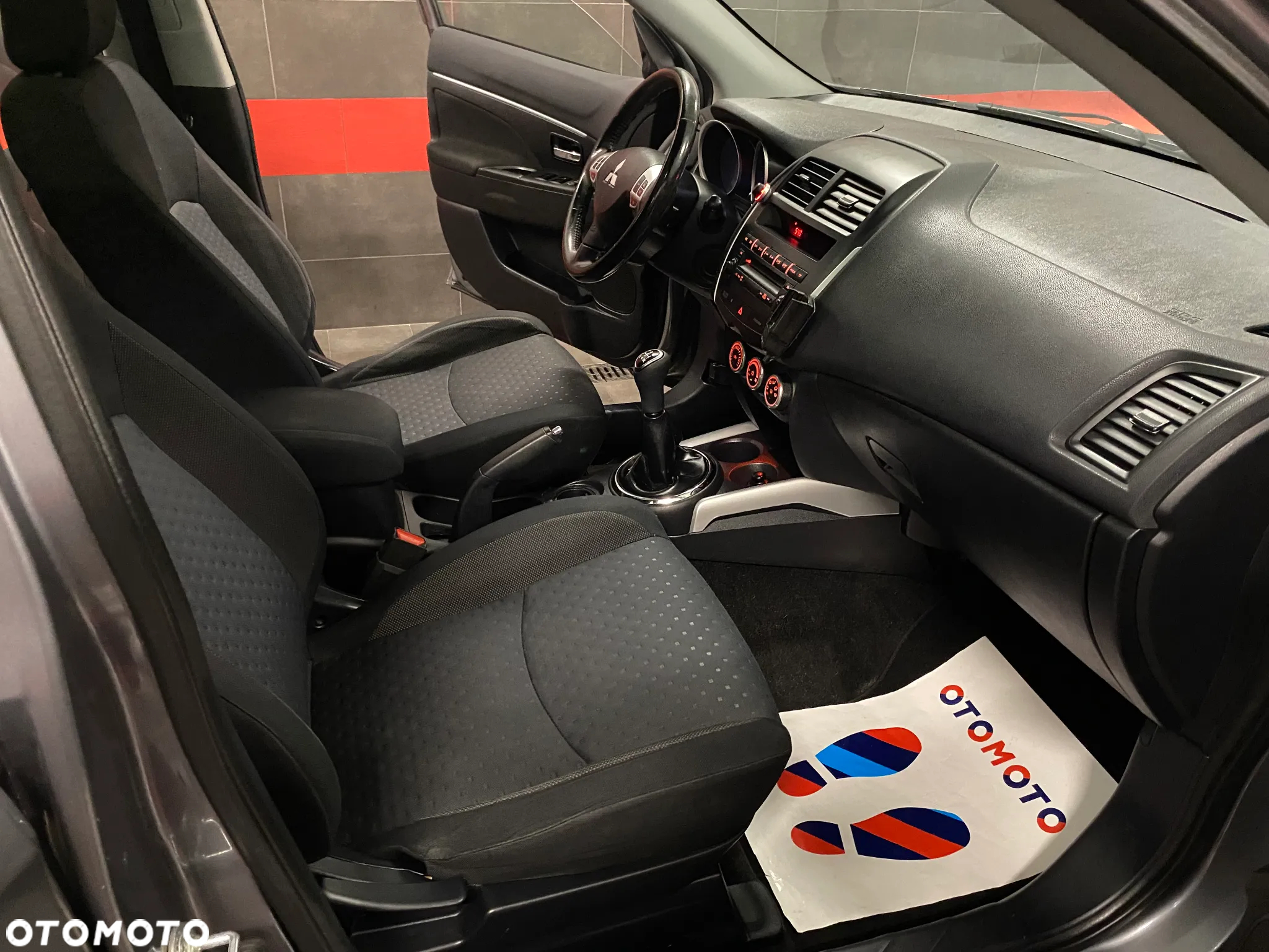 Mitsubishi ASX 1.6 Intense - 17