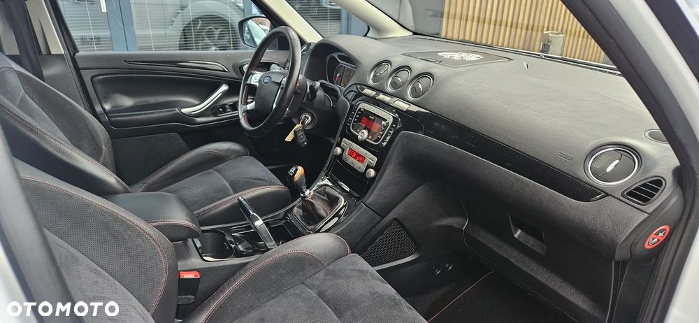 Ford S-Max - 30