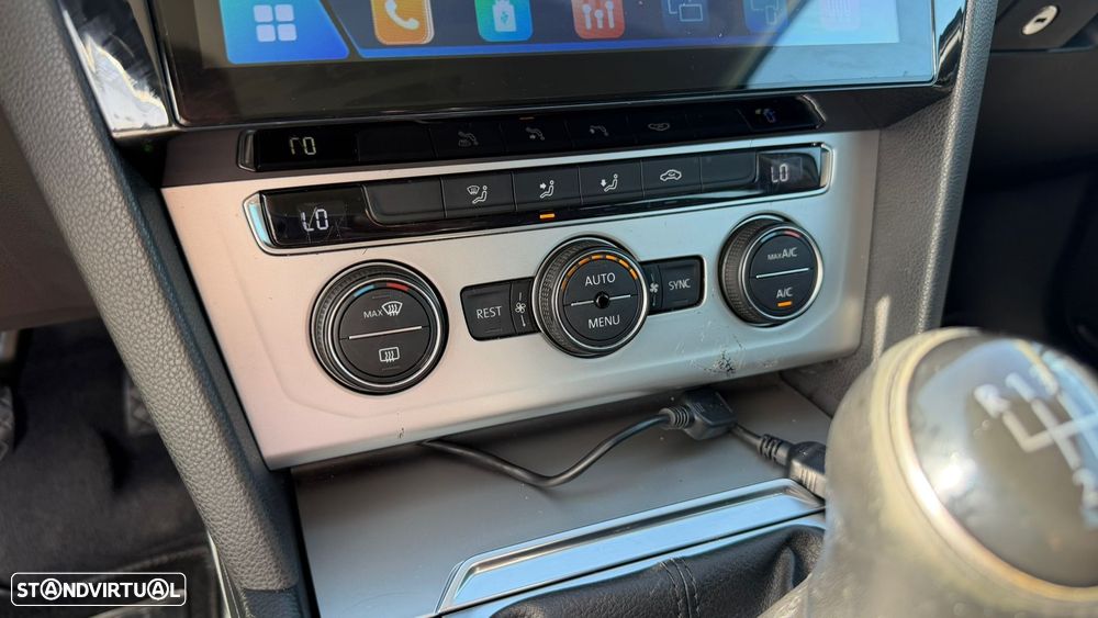 VW Passat Variant 1.6 TDI Highline - 31