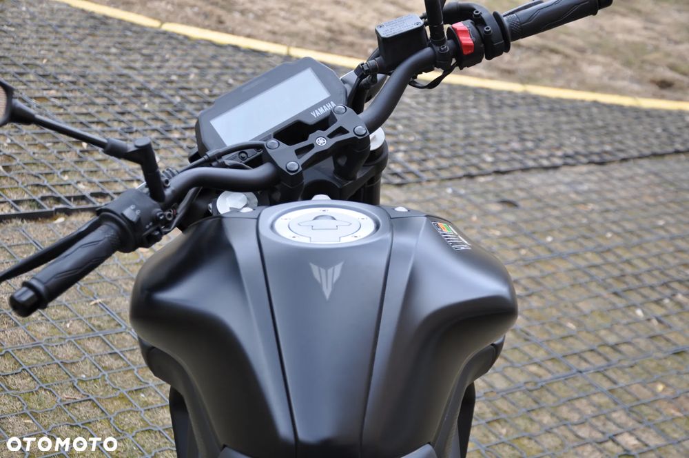 Yamaha MT - 6