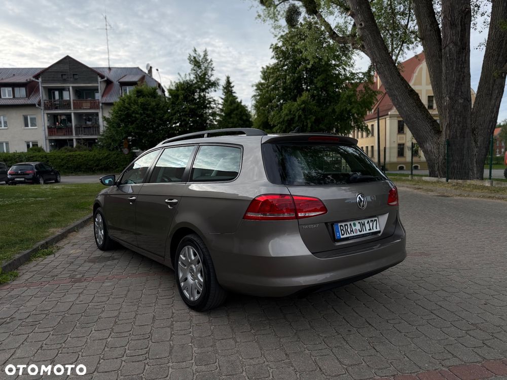 Volkswagen Passat 1.4 TSI BMT Comfortline - 4
