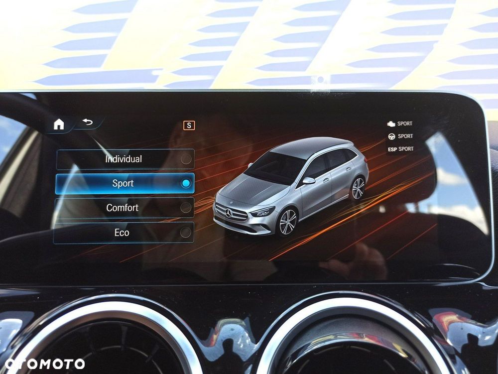 Mercedes-Benz Klasa B 220 4-Matic Progressive 7G-DCT - 26