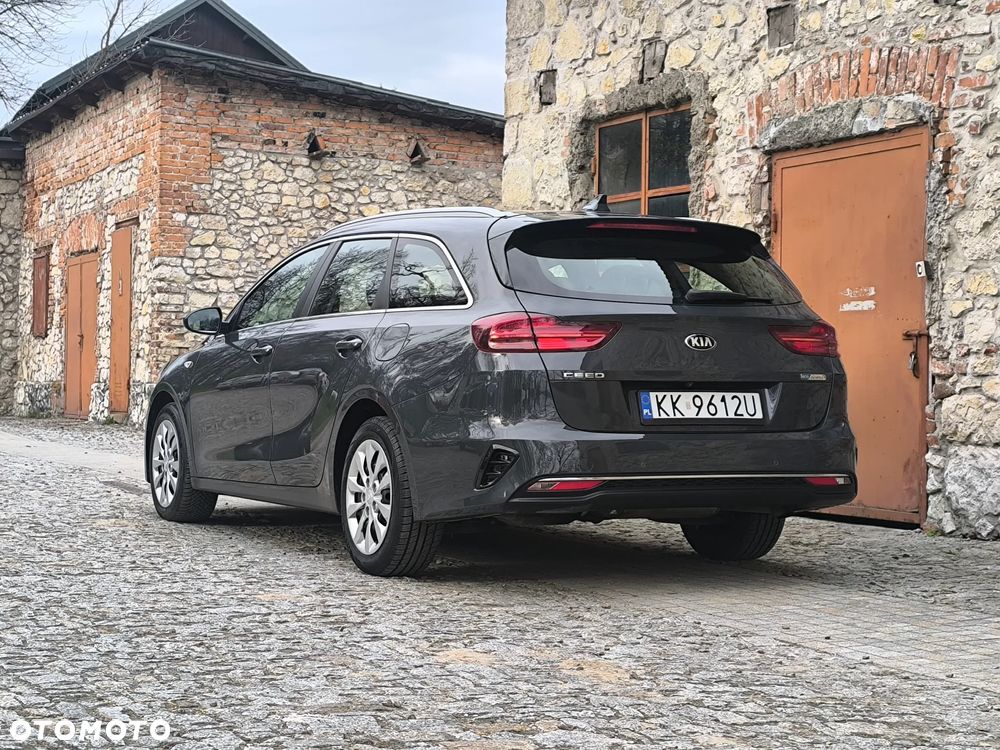 Kia Ceed 1.6 CRDi mHEV S - 9